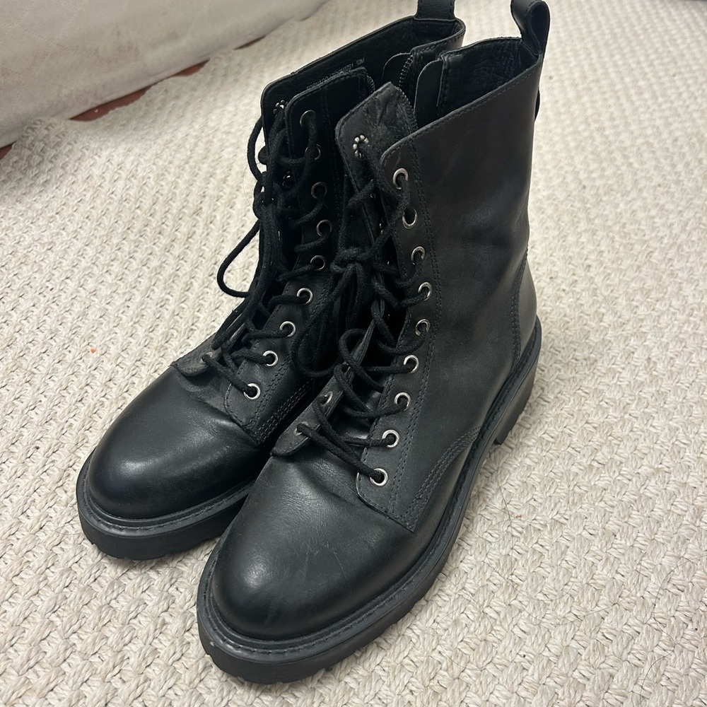 Steve Madden Black Lace Up Boots